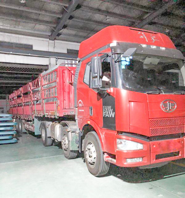 2018.7.2  江西贛州公交站臺、候車亭發(fā)貨