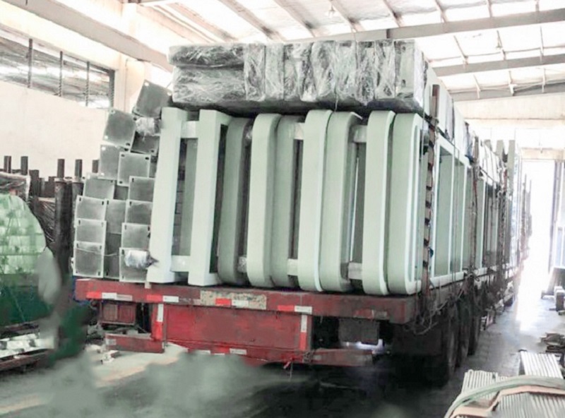 2018.7.18  湖南長沙公交站臺、候車亭發(fā)貨