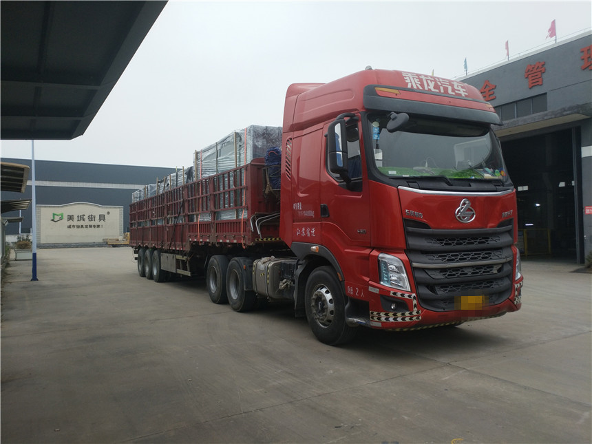 2018.12.20湖北宜昌公交站臺、候車亭發(fā)貨